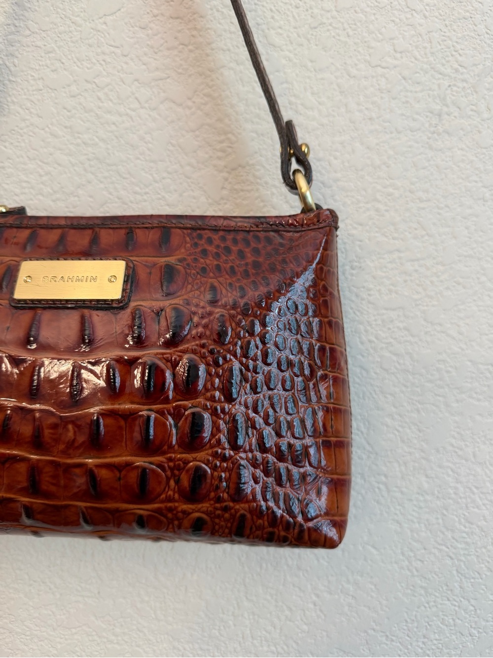 Brahmin Brown Croc-Embossed hand held with Gold Hardware 9x5x2 - Picture 3 of 13